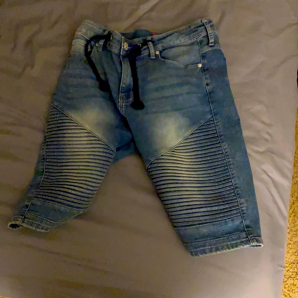 guess jean shorts